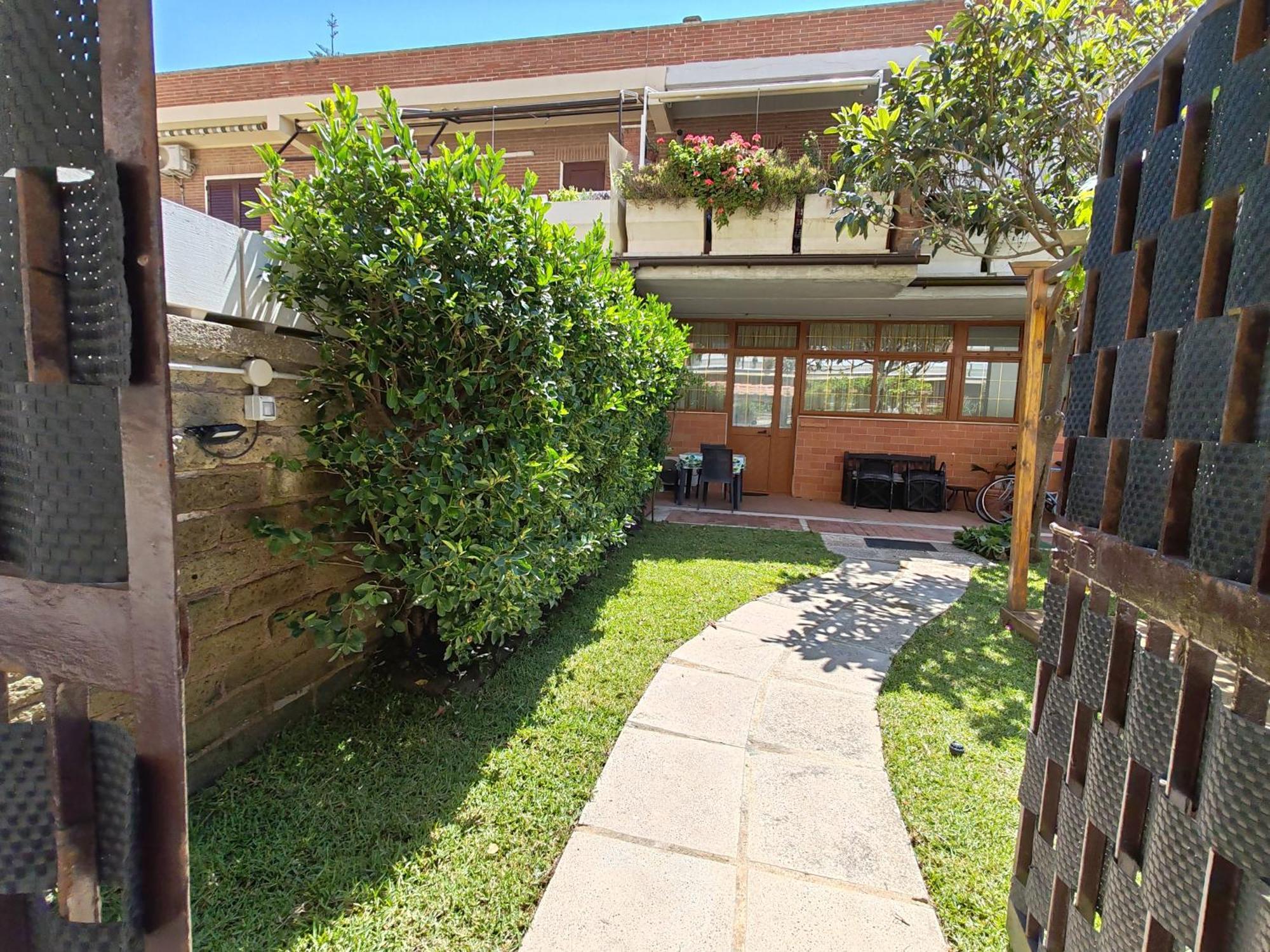 Ostia Home Exterior photo